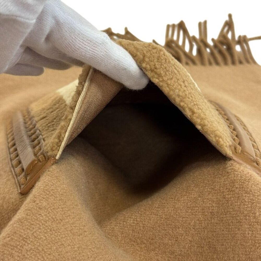 Fendi Ff Pattern Mouton Shearling Patch Shawl Han… - image 4